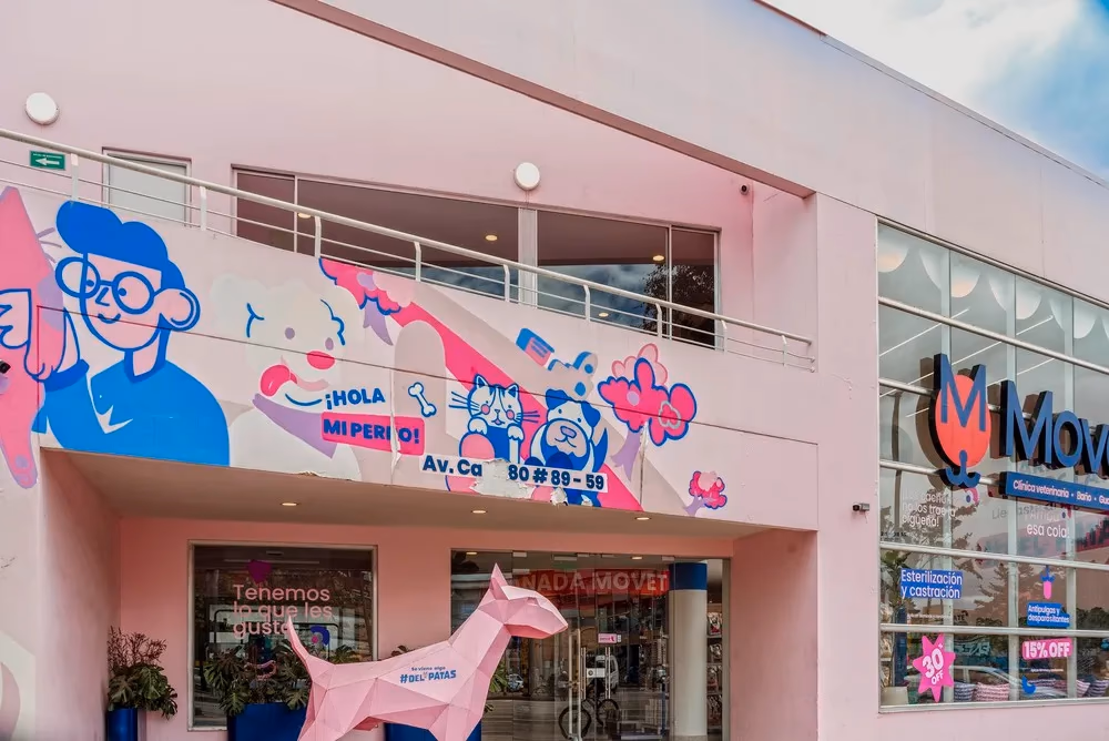 Fachada y entrada de Clínica Veterinaria Movet Calle 80, sede Movet en Engativá, Bogotá